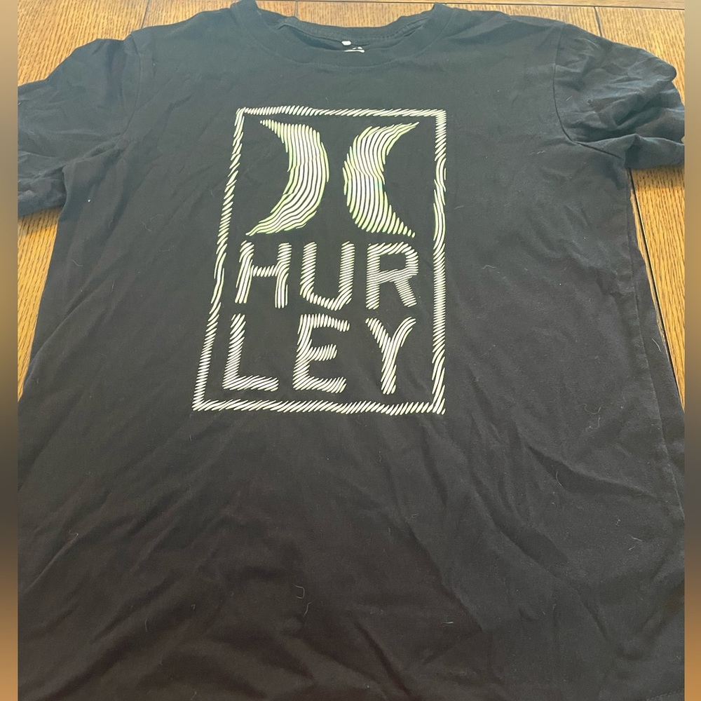 Hurley boys 14/16 black shirt